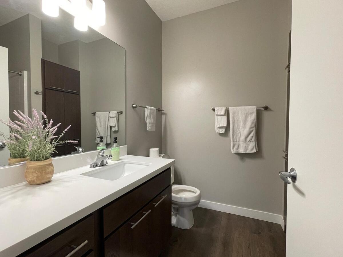 Apartmán Large Downtown 2Br -Hot Tub-Downtown! Des Moines Exteriér fotografie