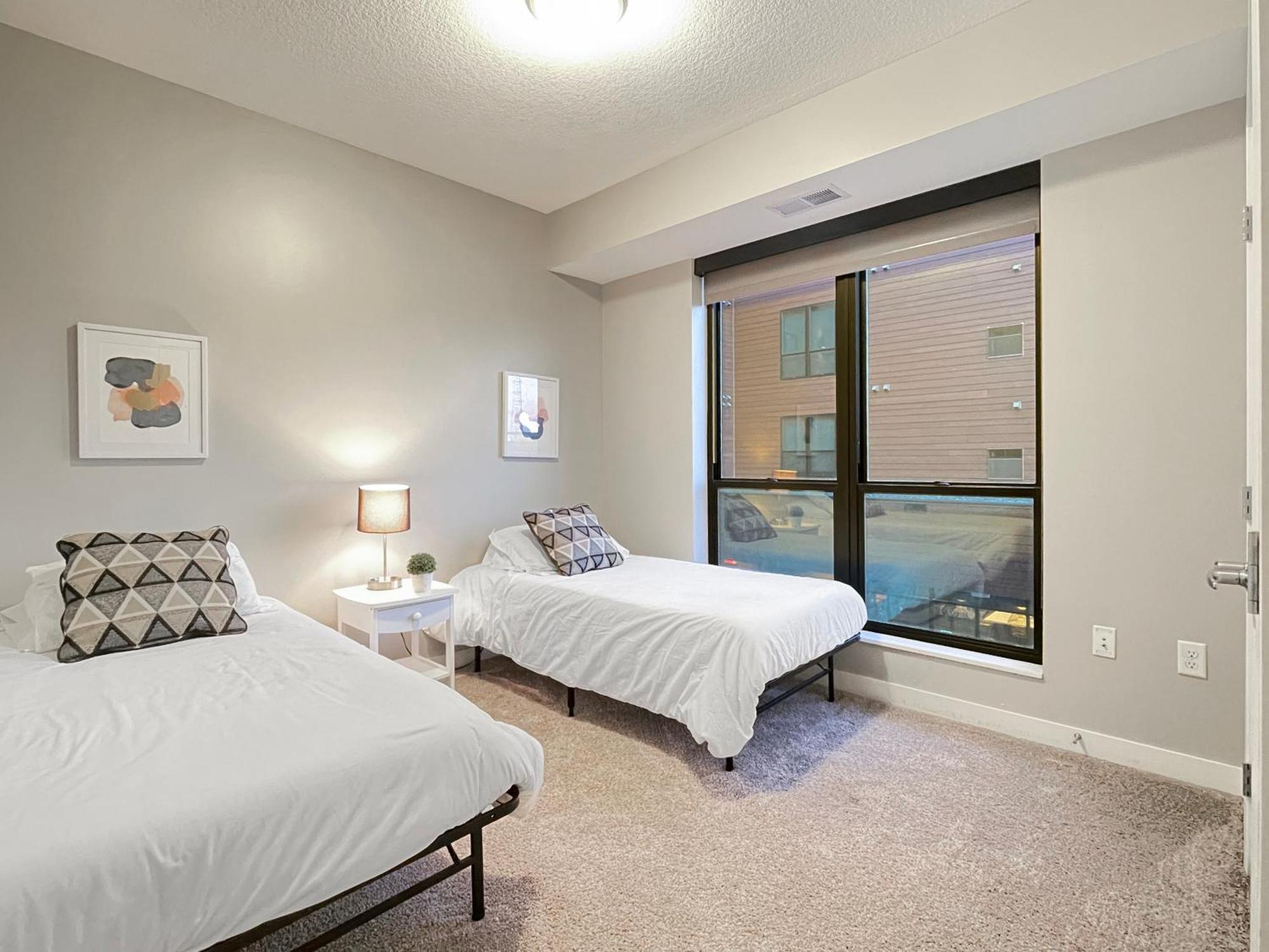 Apartmán Large Downtown 2Br -Hot Tub-Downtown! Des Moines Exteriér fotografie